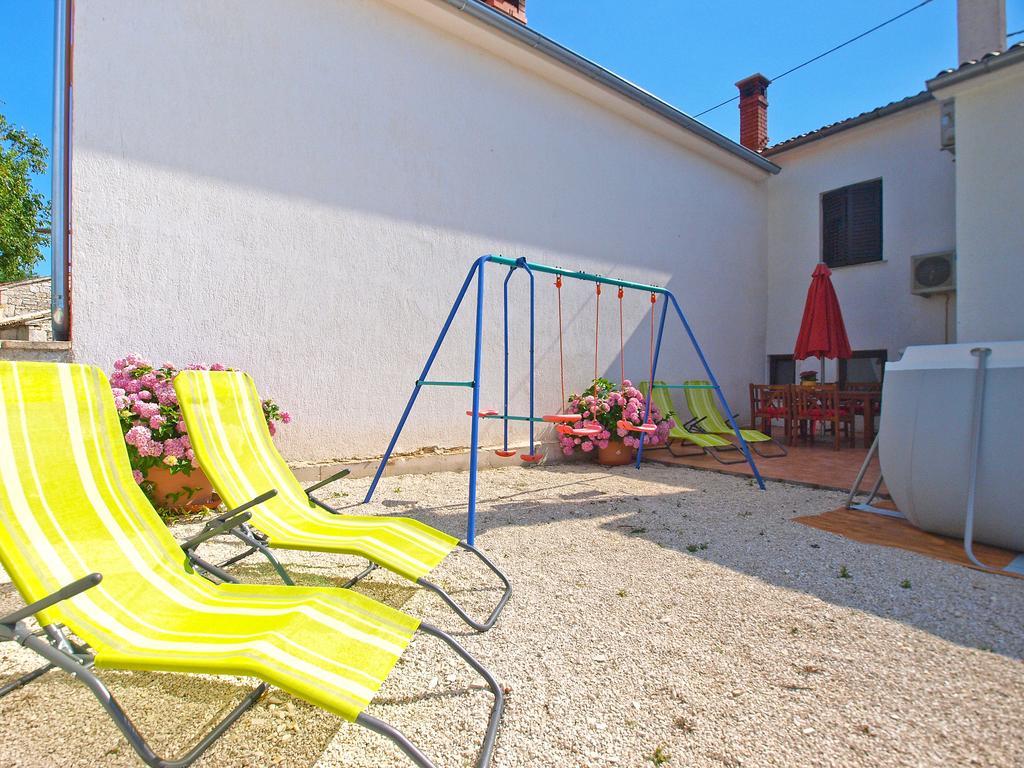 House Sandra 1430 Peresiji Exterior photo